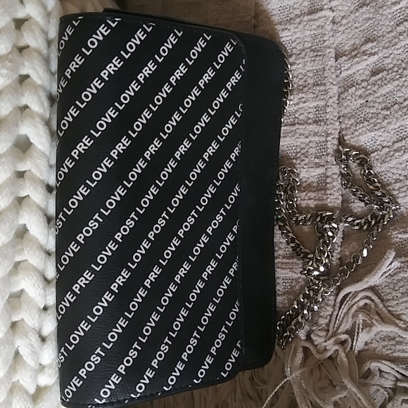 Zara Handbags - Zara love print bag.